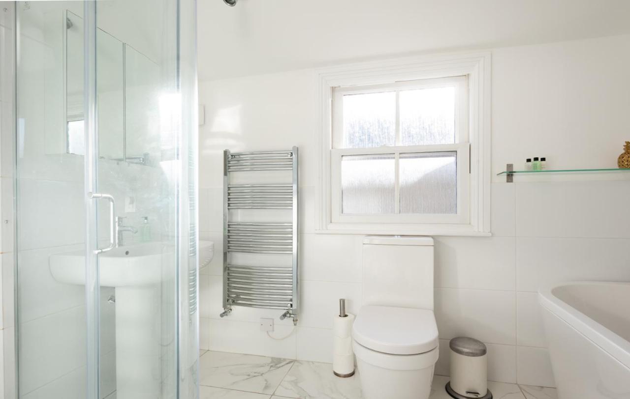 The Magdalene Cottage - Modern & Comfortable 4Bdr Family Home CBG Exteriör bild